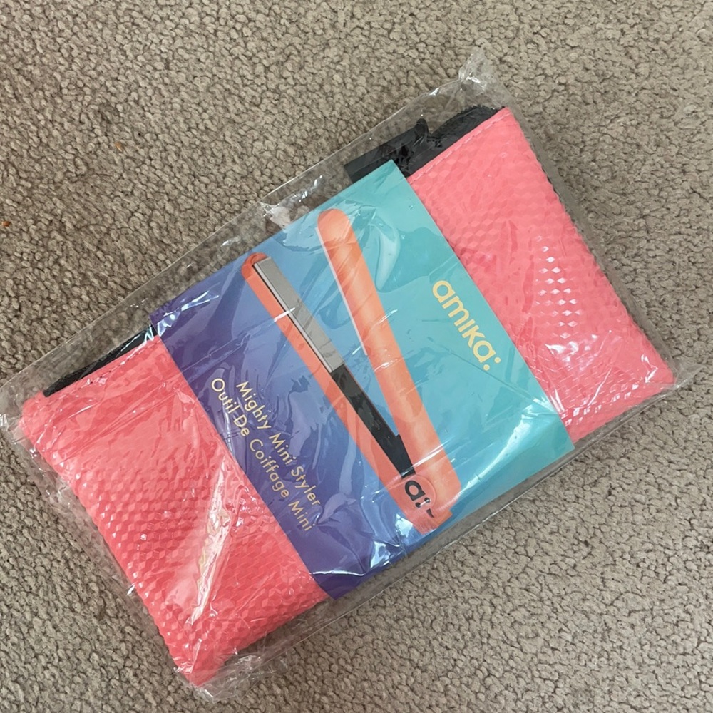 Amika Mighty Mini Styler in Coral Pink BRAND NEW!